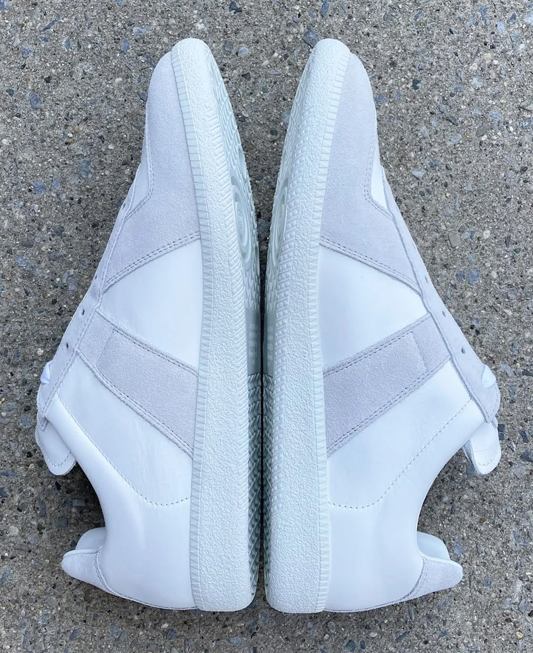 Maison Margiela Replica White / Grey Leather (Size 45) DS — RootsBK